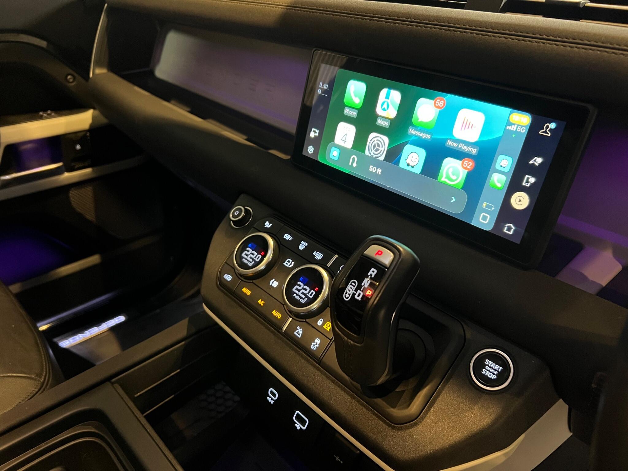 Land Rover Defender 110